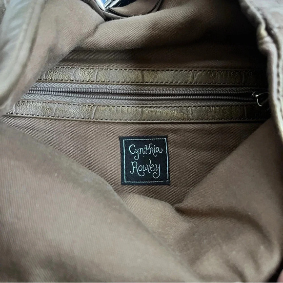 Vintage Y2K Cynthia Rowley Embossed Bronze Leather Fold Over Buckle Clutch - Picture 11 of 14